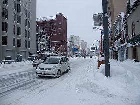 道はすっかり凍結