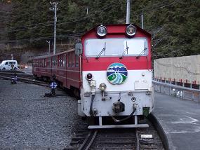 井川駅にて