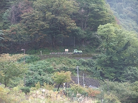 쐬