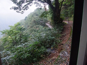 쐬