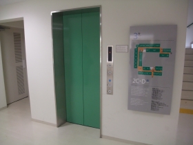 2学C棟エレベータ