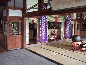 西山寺本堂